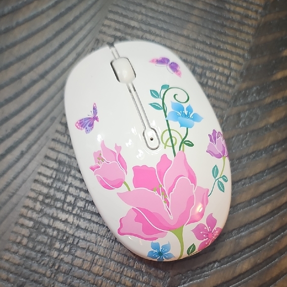 Floral White Wireless Mouse - Picture 1 of 4